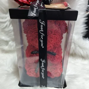 Orsetto di rose rosso