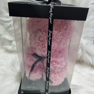 Orsetto di rose rosa